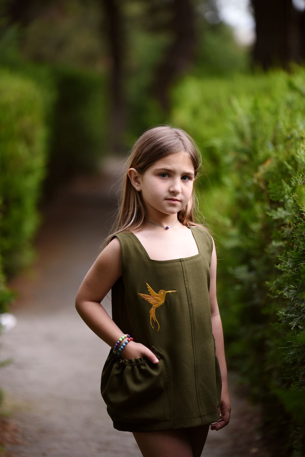 Dress with bird embroidery